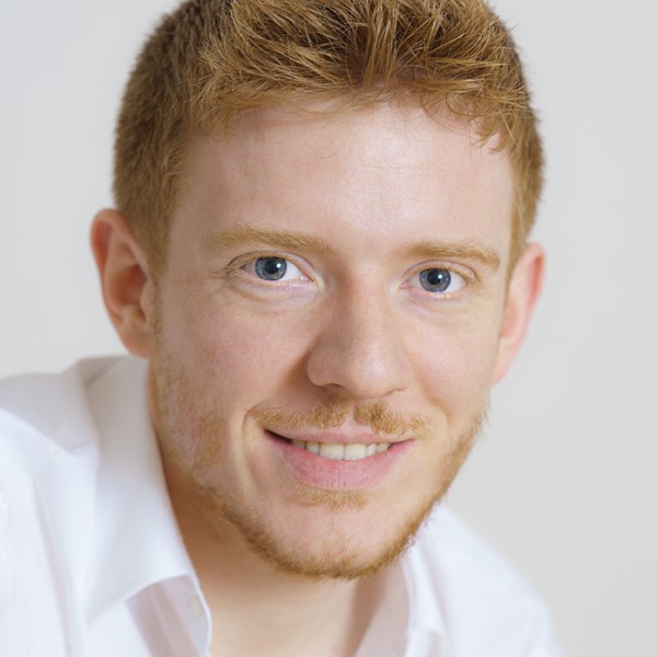 Daniel Held arbeitet als Online-Redakteur, Journalist und Lektor in Köln.